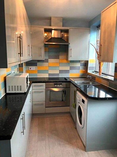 3 Bedroom Semi Detached House To Rent In Robinson Road, Dagenham, RM10