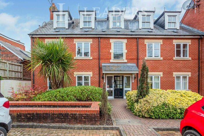 2 Bedroom Apartment To Rent In Charter Gate, Boltro Road, RH16