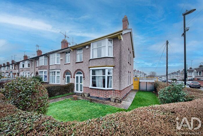 3 Bedroom End Terrace House For Sale In Mellowdew Road, Coventry, CV2