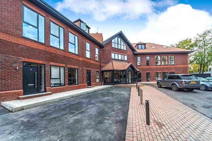 1 Bedroom Flat For Sale In Carey Road, Wokingham, Berkshire, RG40