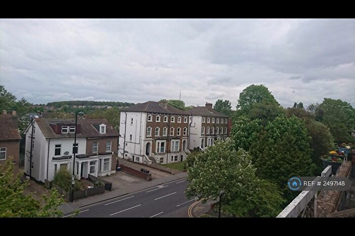 Studio To Rent In Selhurst Road, London, SE25