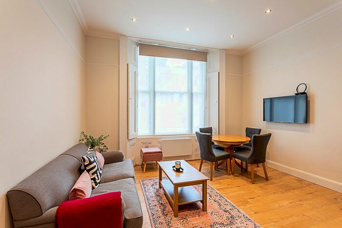 1 Bedroom Flat To Rent In Queensborough Terrace, London, W2