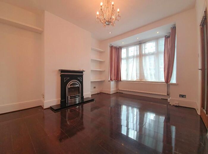 3 Bedroom Terraced House To Rent In Wellington Road, Enfield, EN1