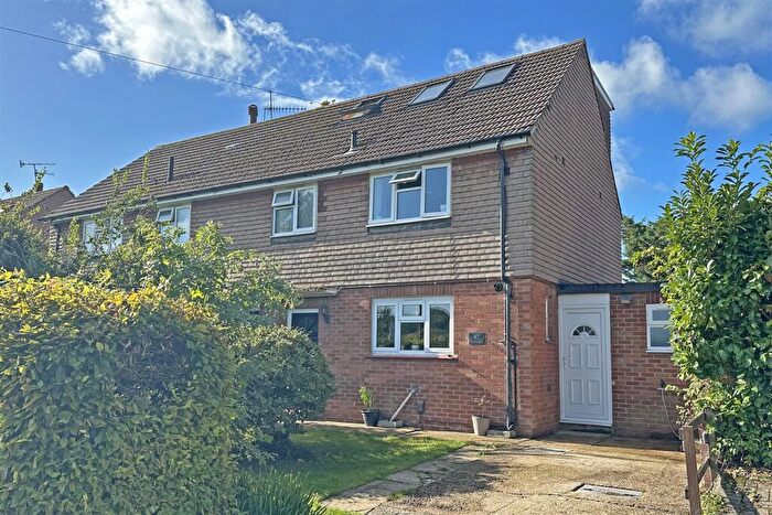 4 Bedroom Semi-Detached House For Sale In Colesmead Road, Redhill, RH1