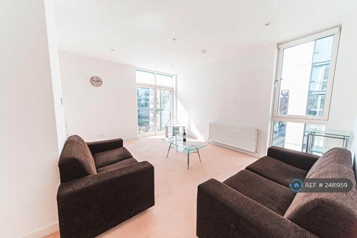 2 Bedroom Flat To Rent In Oswald Street, Glasgow, G1