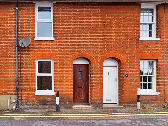 2 Bedroom End Of Terrace House To Rent In Church Lane, Canterbury, Kent, CT2