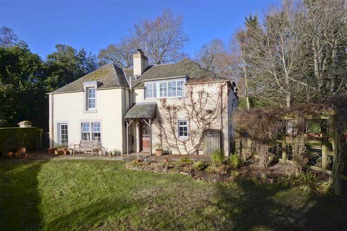 4 Bedroom Detached House For Sale In Fairnington, Near St Boswells, Roxburghshire, TD5