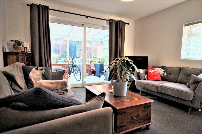 2 Bedroom Flat To Rent In Cannon Park Road, Coventry, CV4