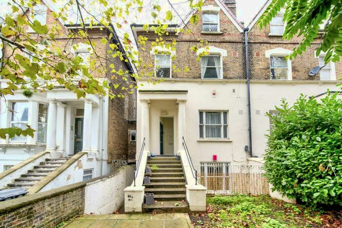 2 Bedroom Flat To Rent In Malvern Road, Maida Hill, London, NW6