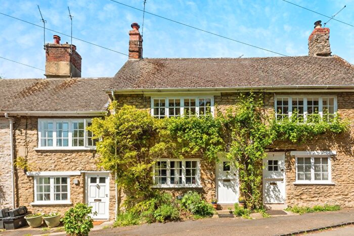 2 Bedroom Property For Sale In Church Street, Bladon, Woodstock, OX20