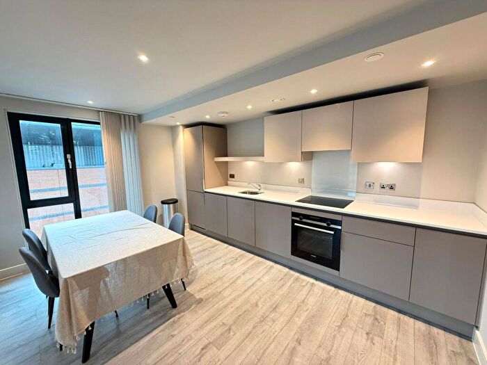 2 Bedroom Apartment To Rent In St Martins Place, Broad Street, Birmingham, West Midlands, B15