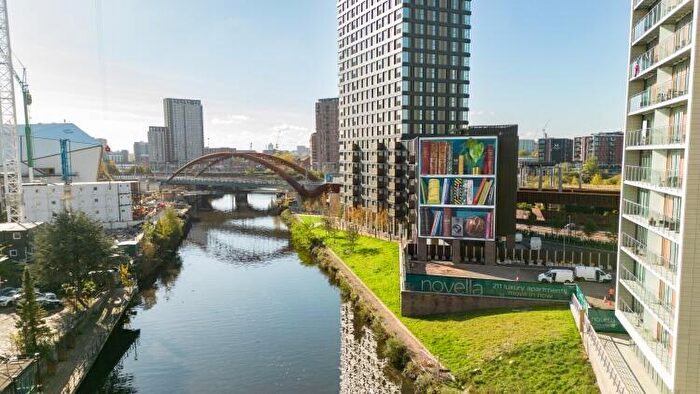 2 Bedroom Apartment For Sale In Apartment Novella Apartments, Salford, Lancashire, M3