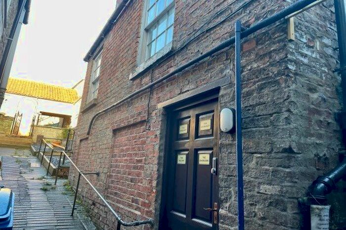 1 Bedroom Flat To Rent In Market Place, Pickering, YO18