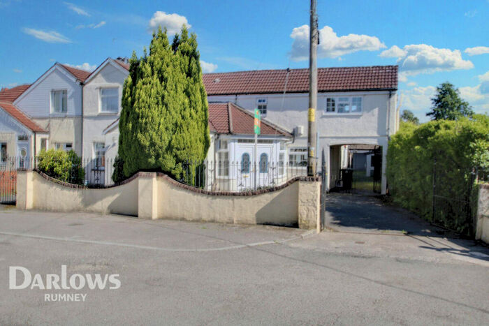 5 Bedroom Semi-Detached House For Sale In The Avenue, Cardiff, CF3