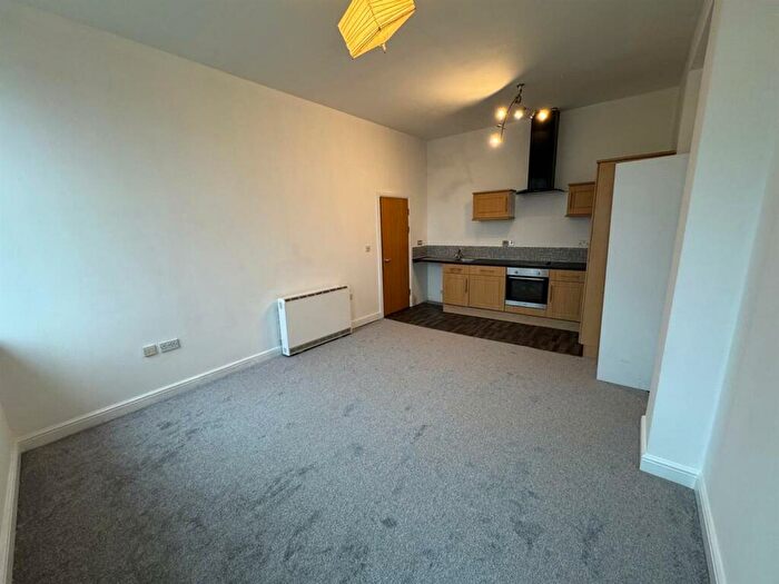 2 Bedroom Flat To Rent In Calder Court, Town Hall Street East, Halifax, HX1
