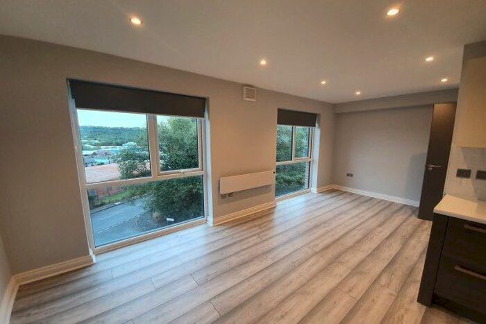 1 Bedroom Flat To Rent In 105 Cuthbert Bank Road, Sheffield S6