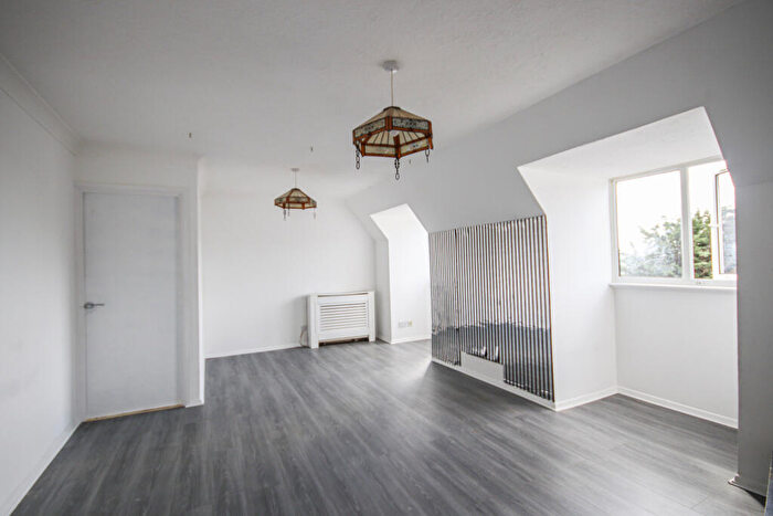 3 Bedroom Flat To Rent In Leysdown Road, Sheerness, Kent, ME12