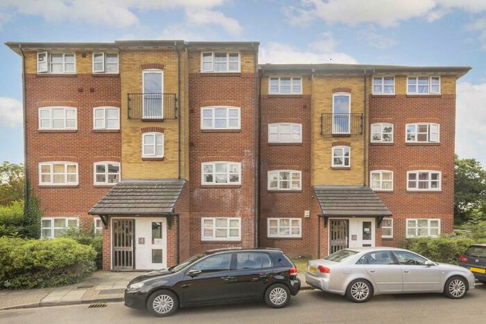 1 Bedroom Flat To Rent In Anderson Close, London, W3