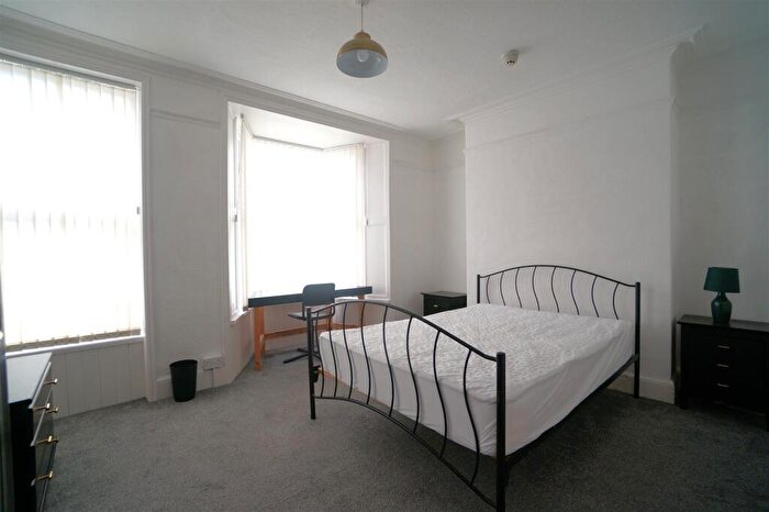 4 Bedroom House To Rent In Caellepa, Bangor, LL57