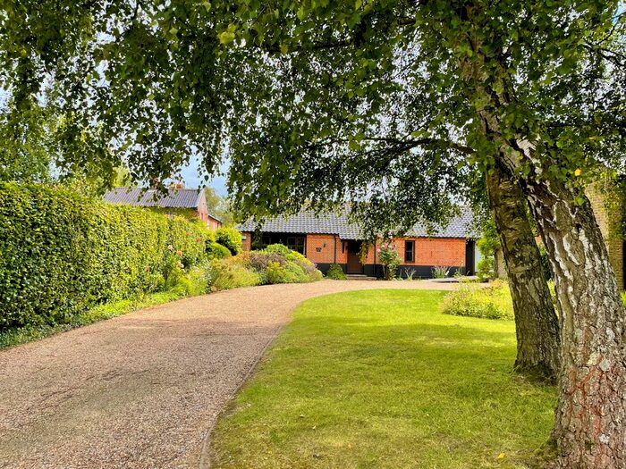 4 Bedroom Barn Conversion For Sale In Brooke Road, Seething, Norwich, NR15