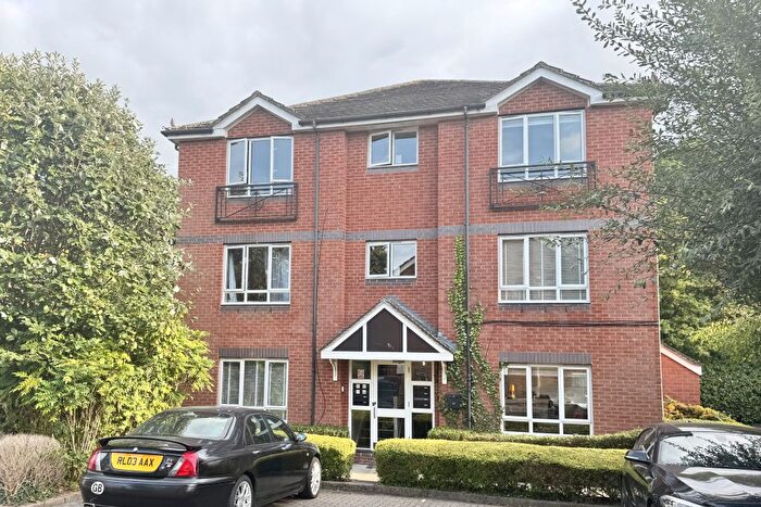 2 Bedroom Flat For Sale In Angelica Way, Whiteley, PO15