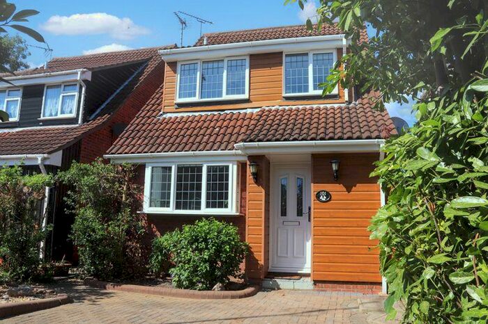 4 Bedroom Detached House To Rent In Steeplefield, Leigh-On-Sea, SS9
