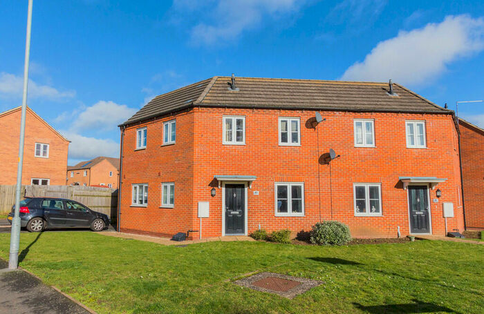 2 Bedroom Semi-Detached House To Rent In Whitley Close, Irthlingborough, NN9