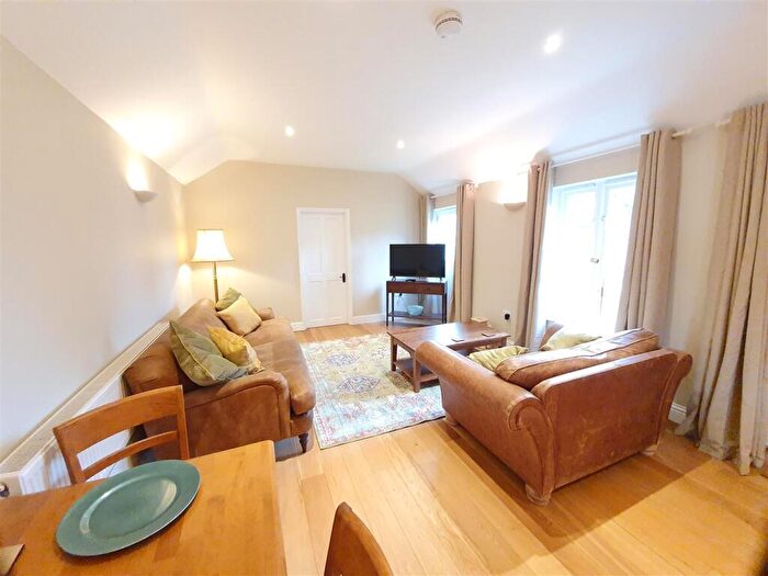 1 Bedroom Cottage To Rent In The Creek, Henwick, Thatcham, RG18