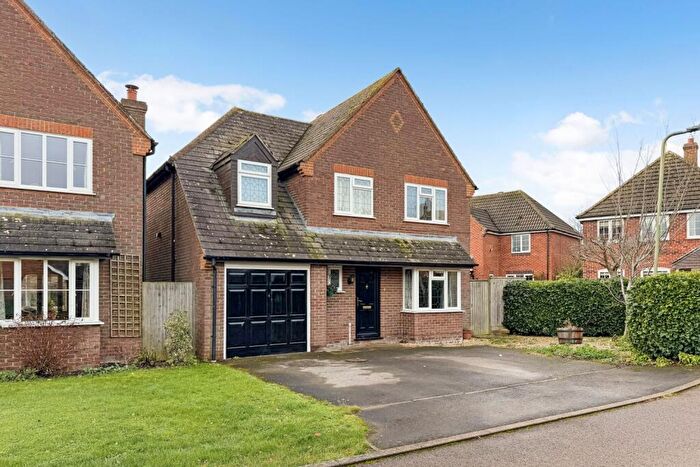 4 Bedroom House For Sale In Churchward Close, Grove, OX12