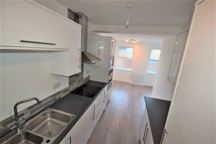 1 Bedroom Flat To Rent In New Road, Gravesend, DA11