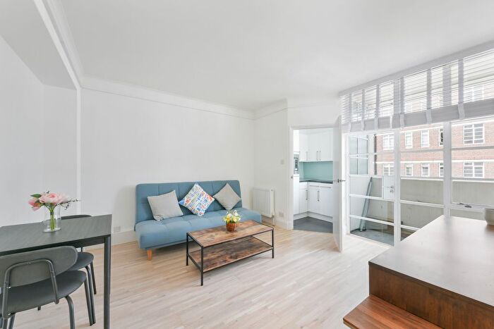 1 Bedroom Flat To Rent In Sloane Avenue, SW3