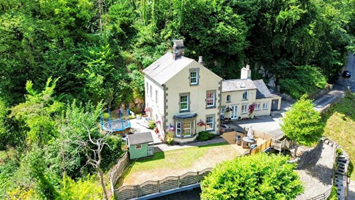 5 Bedroom Detached House For Sale In Clatterway, Bonsall, Matlock, DE4