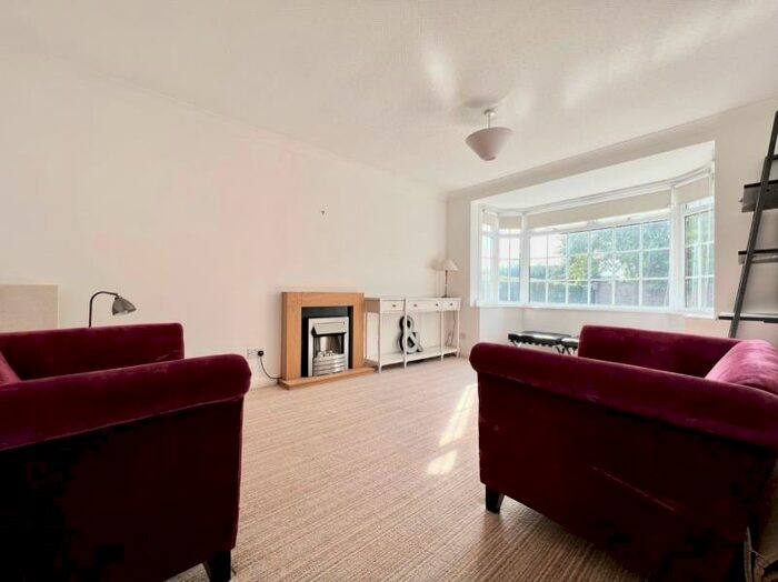 2 Bedroom Detached House To Rent In Marlborough Avenue, Hessle, HU13