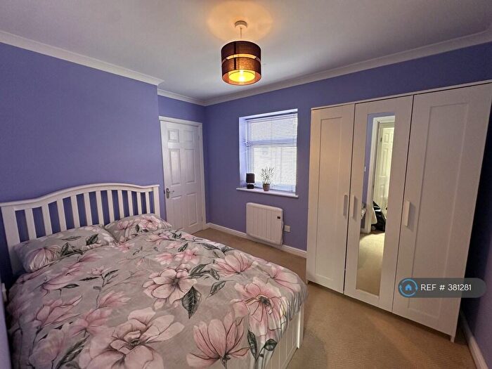 2 Bedroom Flat To Rent In Lead Street, Cardiff, CF24