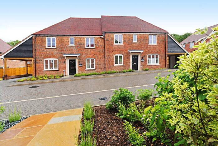 3 Bedroom Semi Detached House For Sale In Scotland Lane, Haslemere, GU27