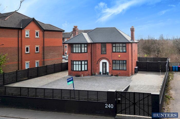 4 Bedroom Detached House To Rent In Manchester Road, Swinton, Manchester, M27