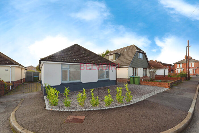3 Bedroom Bungalow To Rent In Oregon Close, Sholing, Southampton, SO19