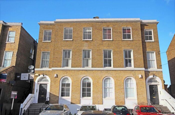 2 Bedroom Flat To Rent In Acre Lane, London, SW2