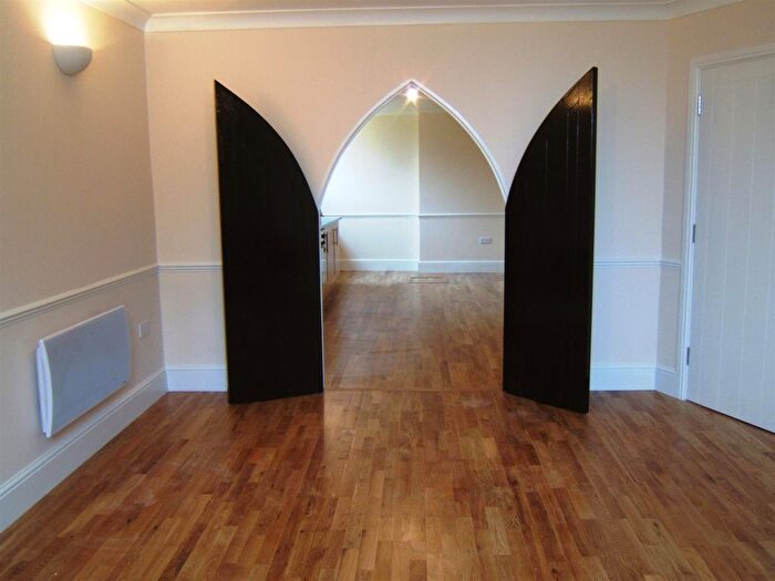 1 Bedroom Flat To Rent In South Downs, Redruth, Cornwall, TR15