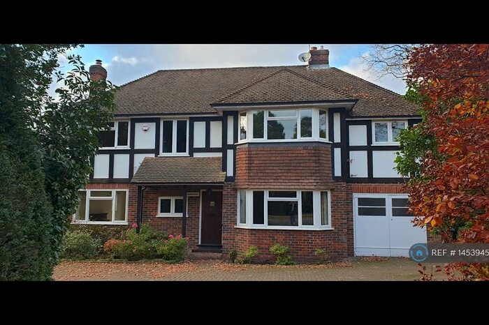 5 Bedroom Detached House To Rent In Beechwood Avenue, Weybridge, KT13