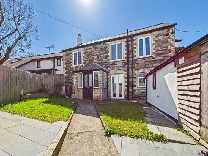 3 Bedroom Link Detached House For Sale In Chapel Street, Camelford, Cornwall, PL32