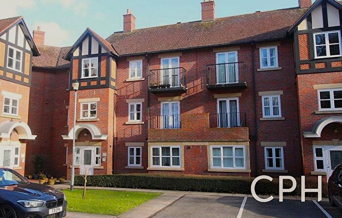 2 Bedroom Flat For Sale In Fenby Gardens, Scarborough, YO12