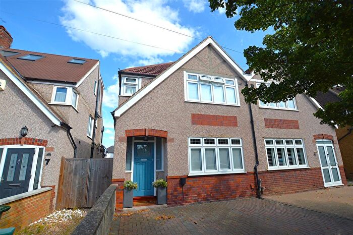 3 Bedroom Semi Detached House For Sale In Rydal Gardens, Whitton, Hounslow, TW3