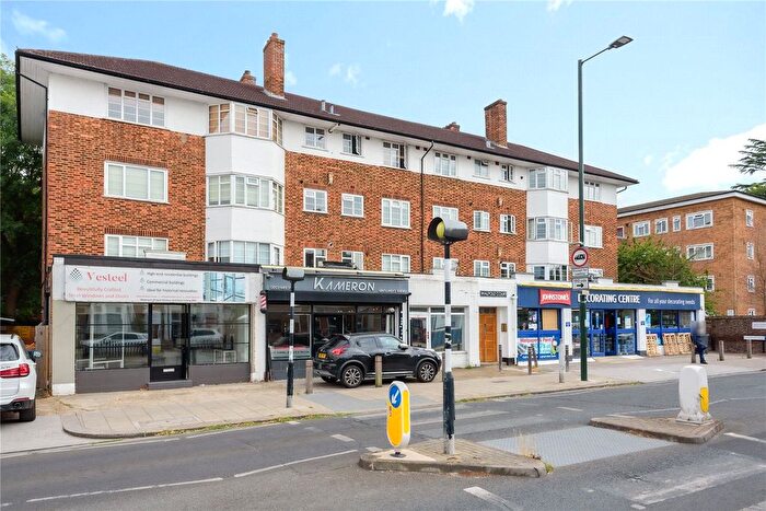 1 Bedroom Flat For Sale In Walpole Court, Twickenham, TW2