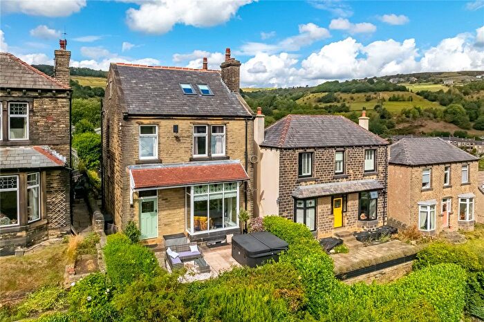 4 Bedroom Detached House For Sale In Crimble Bank, Slaithwaite, Huddersfield, HD7