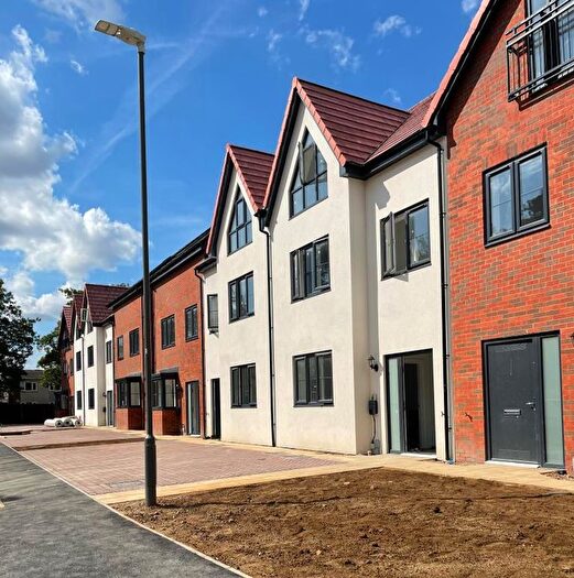 3 Bedroom Terraced House To Rent In Aylesbury, Oxfordshire, HP21