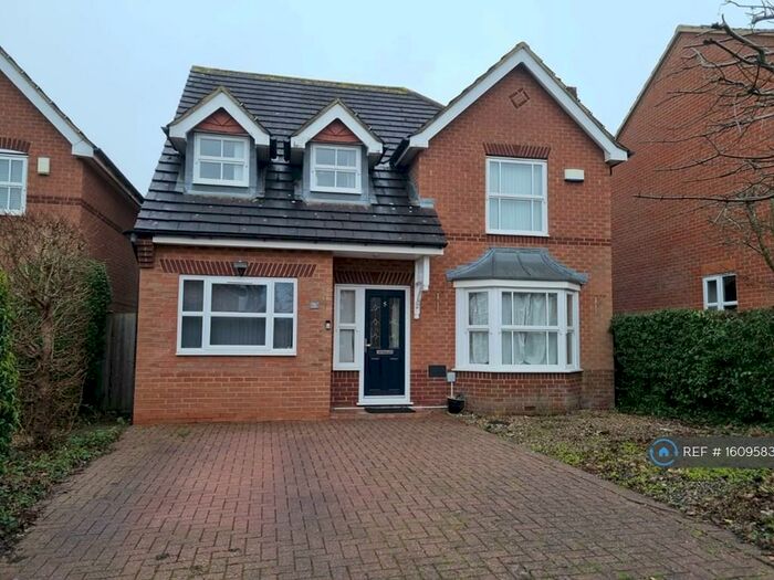 4 Bedroom Detached House To Rent In Portishead Drive, Milton Keynes, MK4