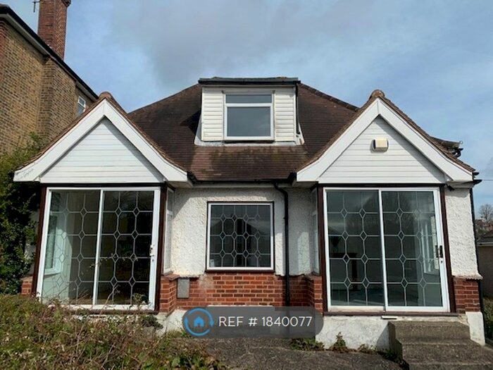 4 Bedroom Detached House To Rent In Watling Street, Rochester, ME2