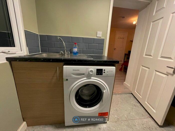 Studio To Rent In Newgale Gardens, London, HA8