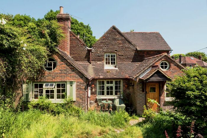 3 Bedroom Semi-Detached House For Sale In Fords Green, Nutley, TN22